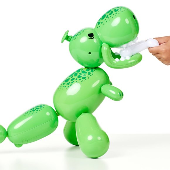 Squeakee The Balloon Dino 70 + Sounds & Reactions! - Picture 6 of 10